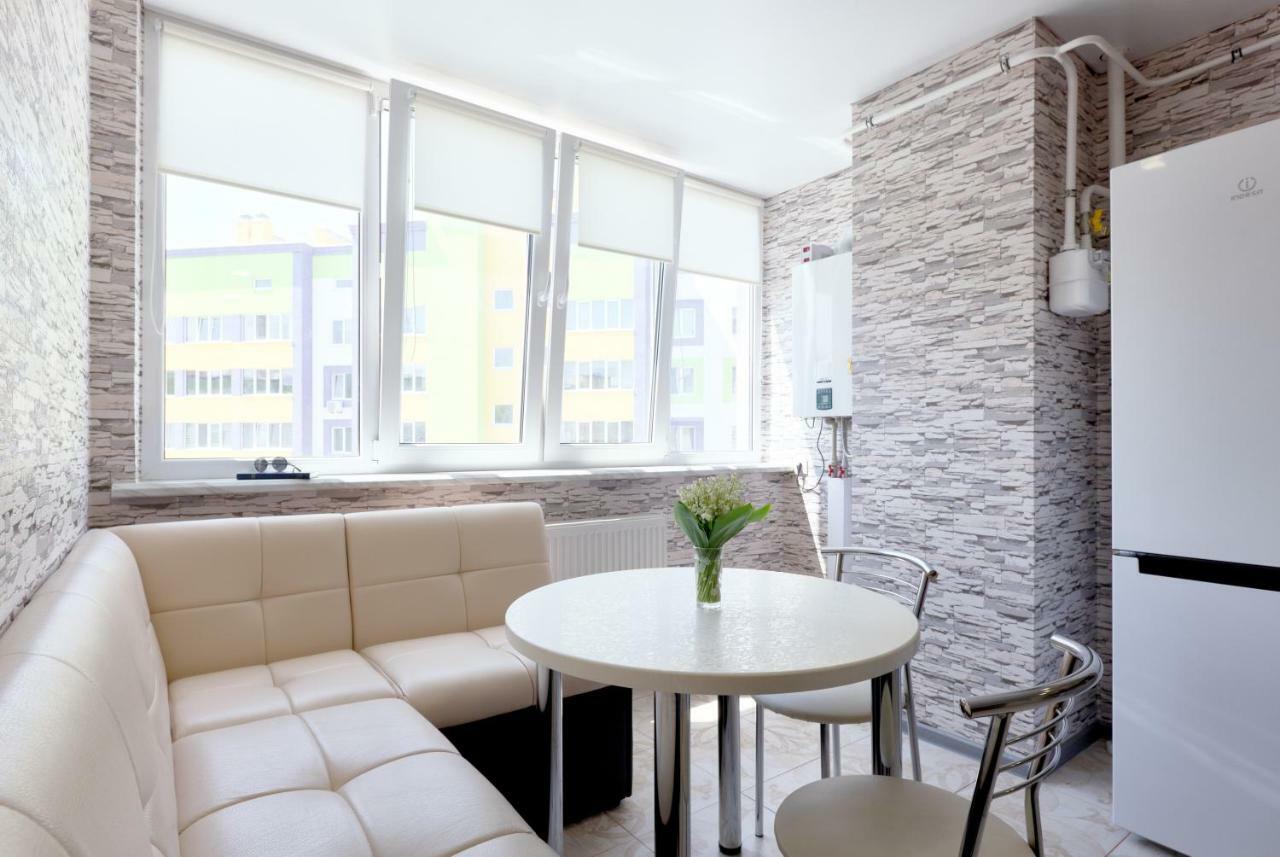 088 Apartment Near Airport Zhulyan Kyiv Exterior foto