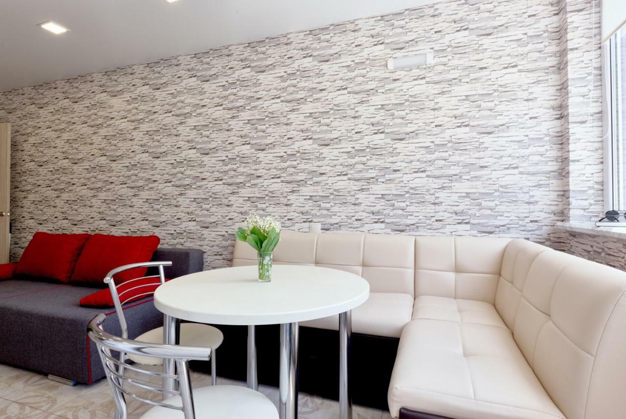 088 Apartment Near Airport Zhulyan Kyiv Exterior foto